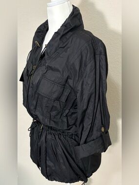Kenneth Cole Black Anorak Windbreaker Lightweight Gorpcore Utility Jacket Size M